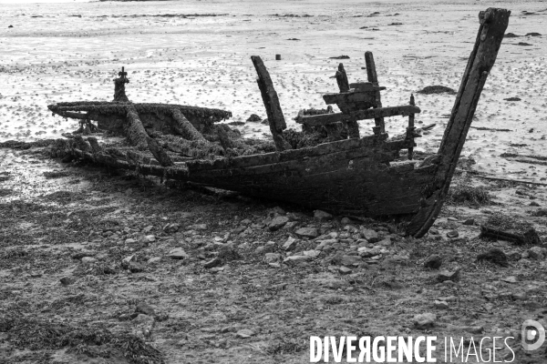 Cimetière de bâteaux sur La Rance