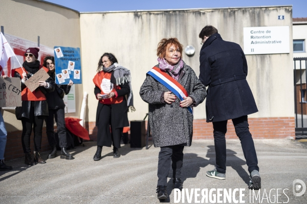 La Cimade - Manifestation devant le CRA du Mesnil-Amelot