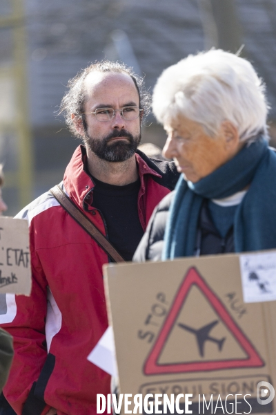 La Cimade - Manifestation devant le CRA du Mesnil-Amelot