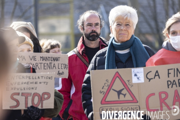 La Cimade - Manifestation devant le CRA du Mesnil-Amelot