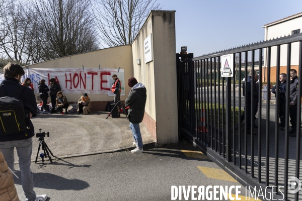 La Cimade - Manifestation devant le CRA du Mesnil-Amelot