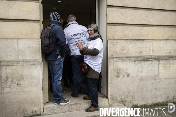 Rassemblement  Stop à la mort au travail 