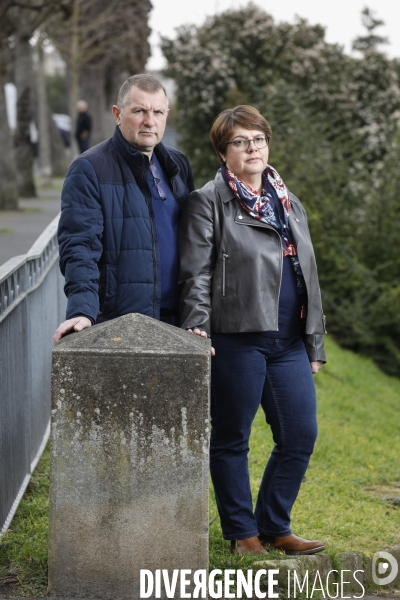 Véronique VOISIN la maman et Sarah JAUBERT la soeur de Steven JAUBERT qui est mort d un accident du travail