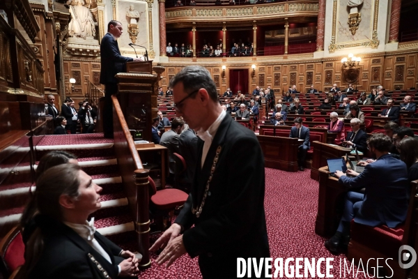 Une journee au senat