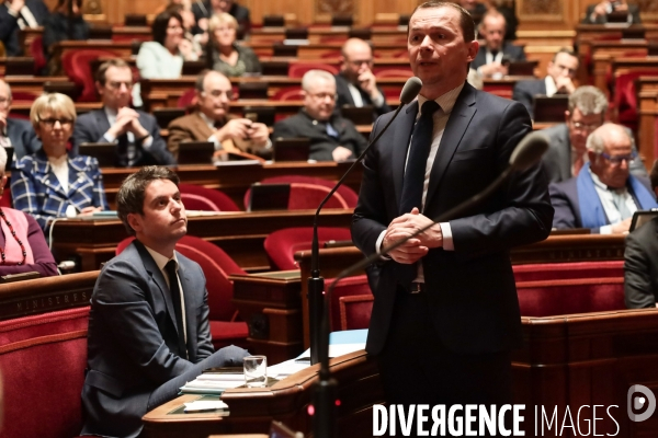 Une journee au senat