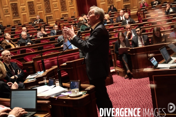 Une journee au senat