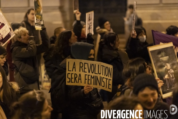 Manifestation feministe et anticapitaliste nocturne contre la reforme des retraites 06032023