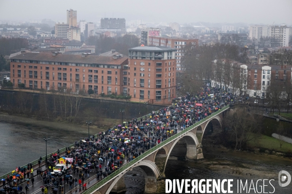 Toulouse : grande manifestation contre la reforme de la retraite