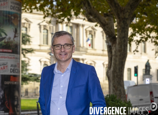 Elections Municipales Carpentras un jour de marche.