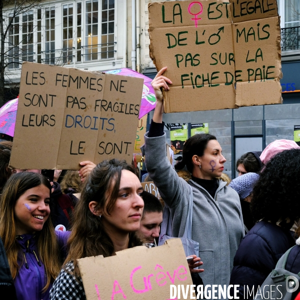 Journée internationale des droits des femmes et gréve féministe