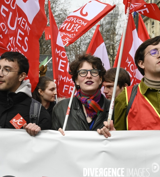 La jeunesse et les professeurs à la MANIFESTATION CONTRE LA REFORME DES RETRAITES, PARIS le 07/03/2023, 6e journée de mobilisation