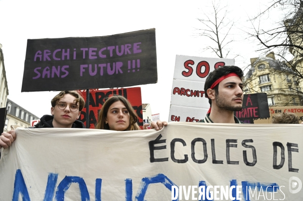 La jeunesse et les professeurs à la MANIFESTATION CONTRE LA REFORME DES RETRAITES, PARIS le 07/03/2023, 6e journée de mobilisation