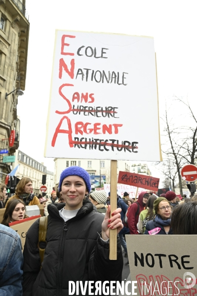 La jeunesse et les professeurs à la MANIFESTATION CONTRE LA REFORME DES RETRAITES, PARIS le 07/03/2023, 6e journée de mobilisation