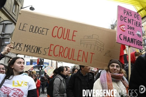 La jeunesse et les professeurs à la MANIFESTATION CONTRE LA REFORME DES RETRAITES, PARIS le 07/03/2023, 6e journée de mobilisation