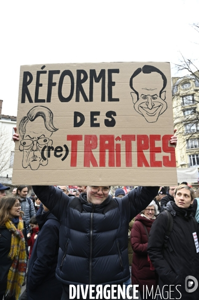 La jeunesse et les professeurs à la MANIFESTATION CONTRE LA REFORME DES RETRAITES, PARIS le 07/03/2023, 6e journée de mobilisation