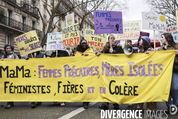 Manifestation contre les retraites et pour les droits des femmes