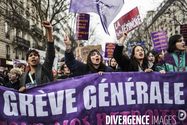 Manifestation contre les retraites et pour les droits des femmes