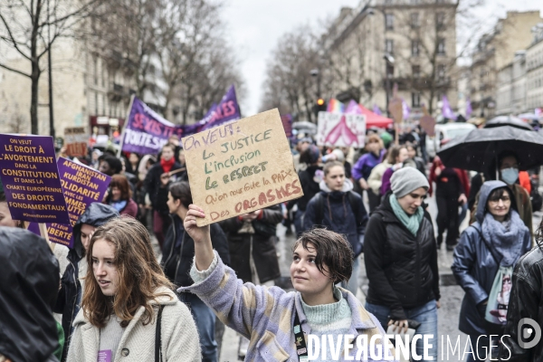 Manifestation contre les retraites et pour les droits des femmes