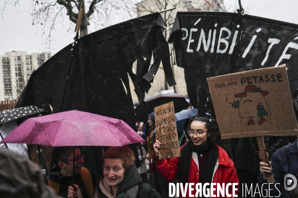 Manifestation contre les retraites et pour les droits des femmes