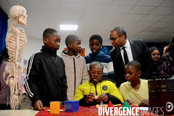 Déplacement de Pap Ndiaye au Collège Georges Méliès