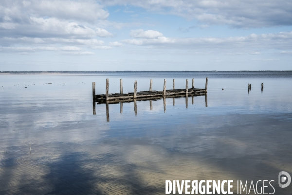 Le lac de Hourtin-Carcans est le plus grand lac naturel d eau douce de France