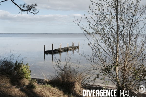 Le lac de Hourtin-Carcans est le plus grand lac naturel d eau douce de France