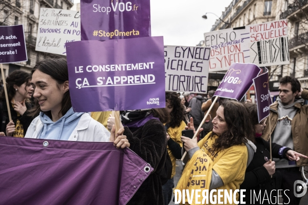 Manifestation à l appel des organisations féministes