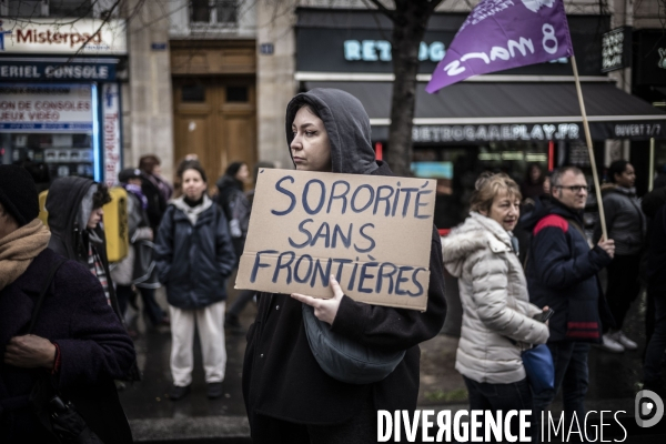 Manifestation à l appel des organisations féministes