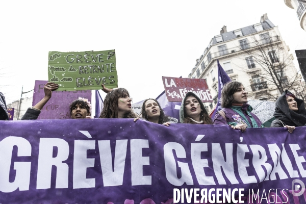 Manifestation à l appel des organisations féministes