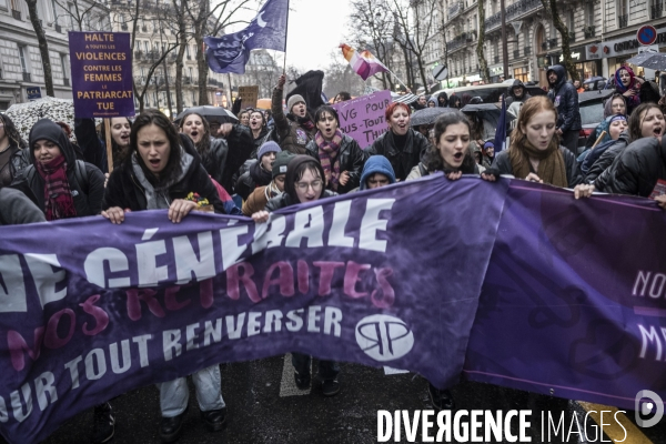 Manifestation à l appel des organisations féministes