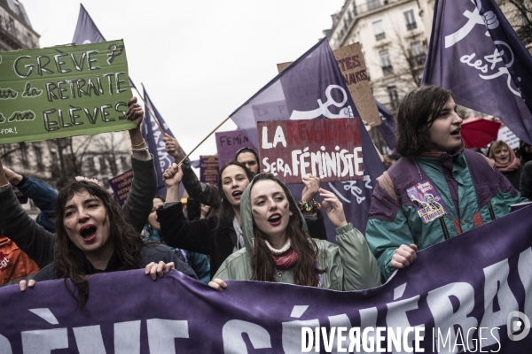 Manifestation à l appel des organisations féministes