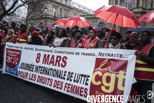 Manifestation à l appel des organisations féministes