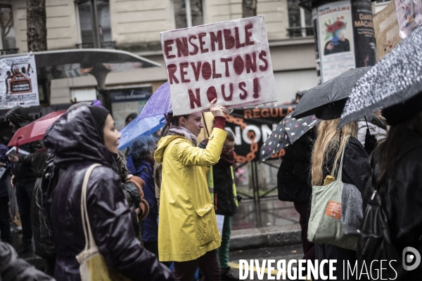Manifestation à l appel des organisations féministes