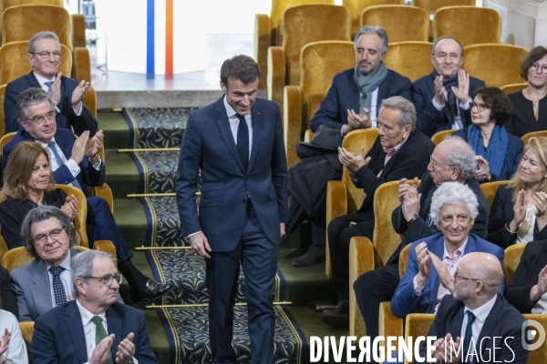 Emmanuel MACRON à l Institut de France pour les 40 ans du CCNE