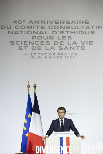 Emmanuel MACRON à l Institut de France pour les 40 ans du CCNE