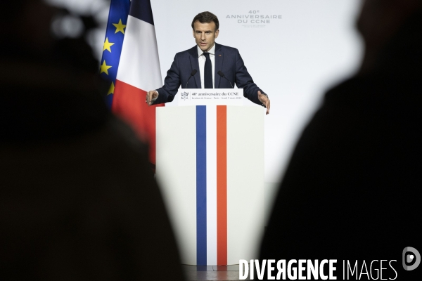 Emmanuel MACRON à l Institut de France pour les 40 ans du CCNE