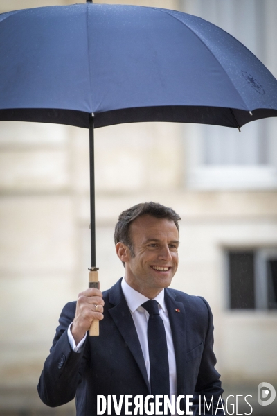 Portraits d Emmanuel MACRON.