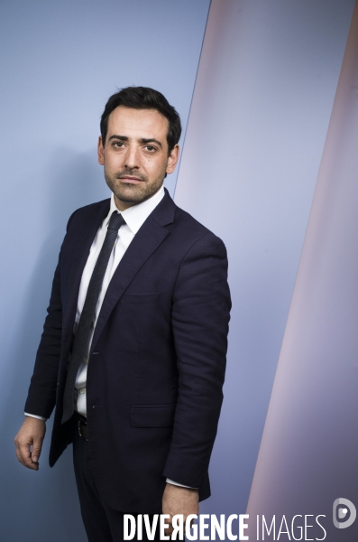 Portrait de stephane sejourne, depute europeen et secretaire general de renaissance.