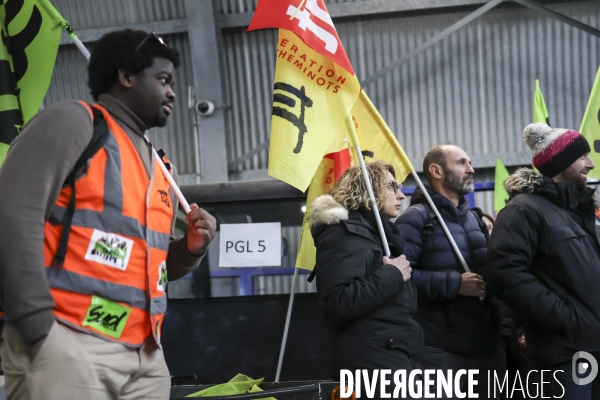 AG de l intersyndicale des cheminots de la gare de Lyon