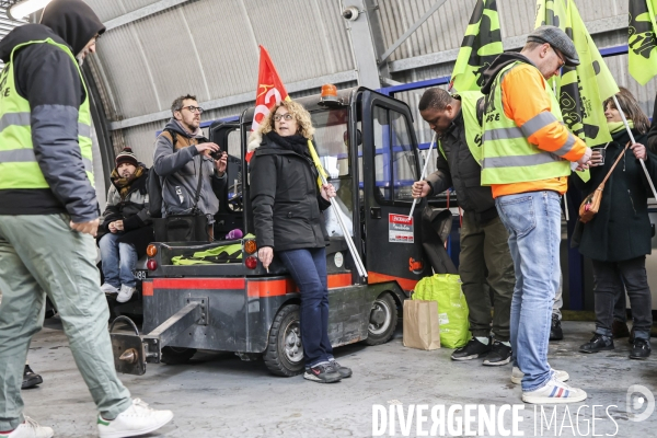 AG de l intersyndicale des cheminots de la gare de Lyon