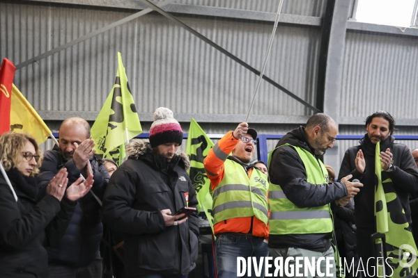 AG de l intersyndicale des cheminots de la gare de Lyon