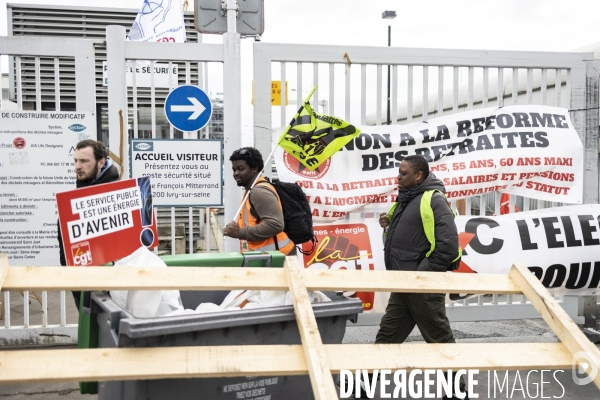 Grève des éboueurs de l usine d incinération d Ivry-sur-Seine