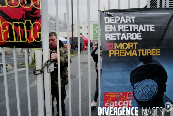 Réforme des retraites / l incinérateur de la porte d Ivry bloqué