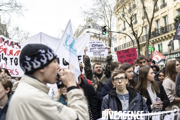 Manifestation de la jeunesse contre la réforme des retraites 09032023