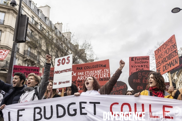 Manifestation de la jeunesse contre la réforme des retraites 09032023