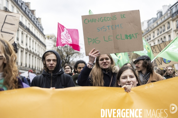 Manifestation Fridays for future contre la réforme des retraites 10032023