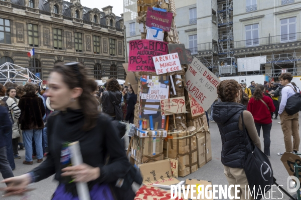 Manifestation des étudiants en architecture.