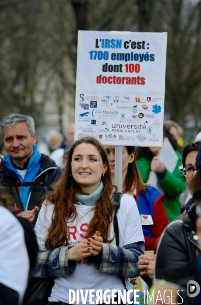 Manifestation des salariés de l Institut de radioprotection et de sûreté nucléaire