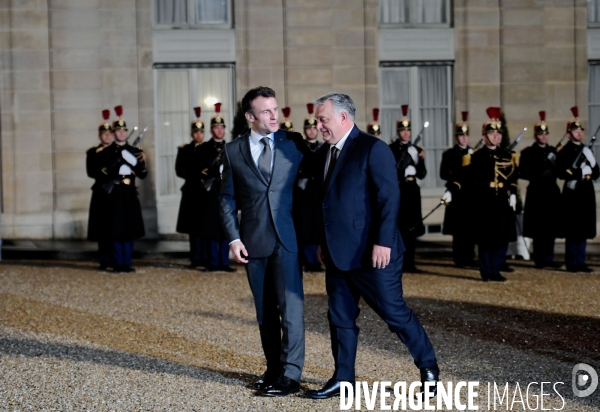 Emmanuel Macron reçoit viktor orban