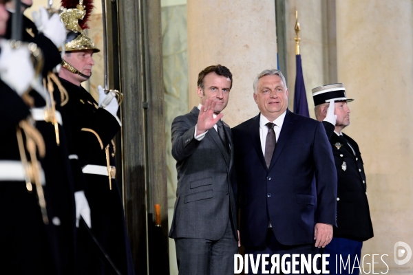 Emmanuel Macron reçoit viktor orban